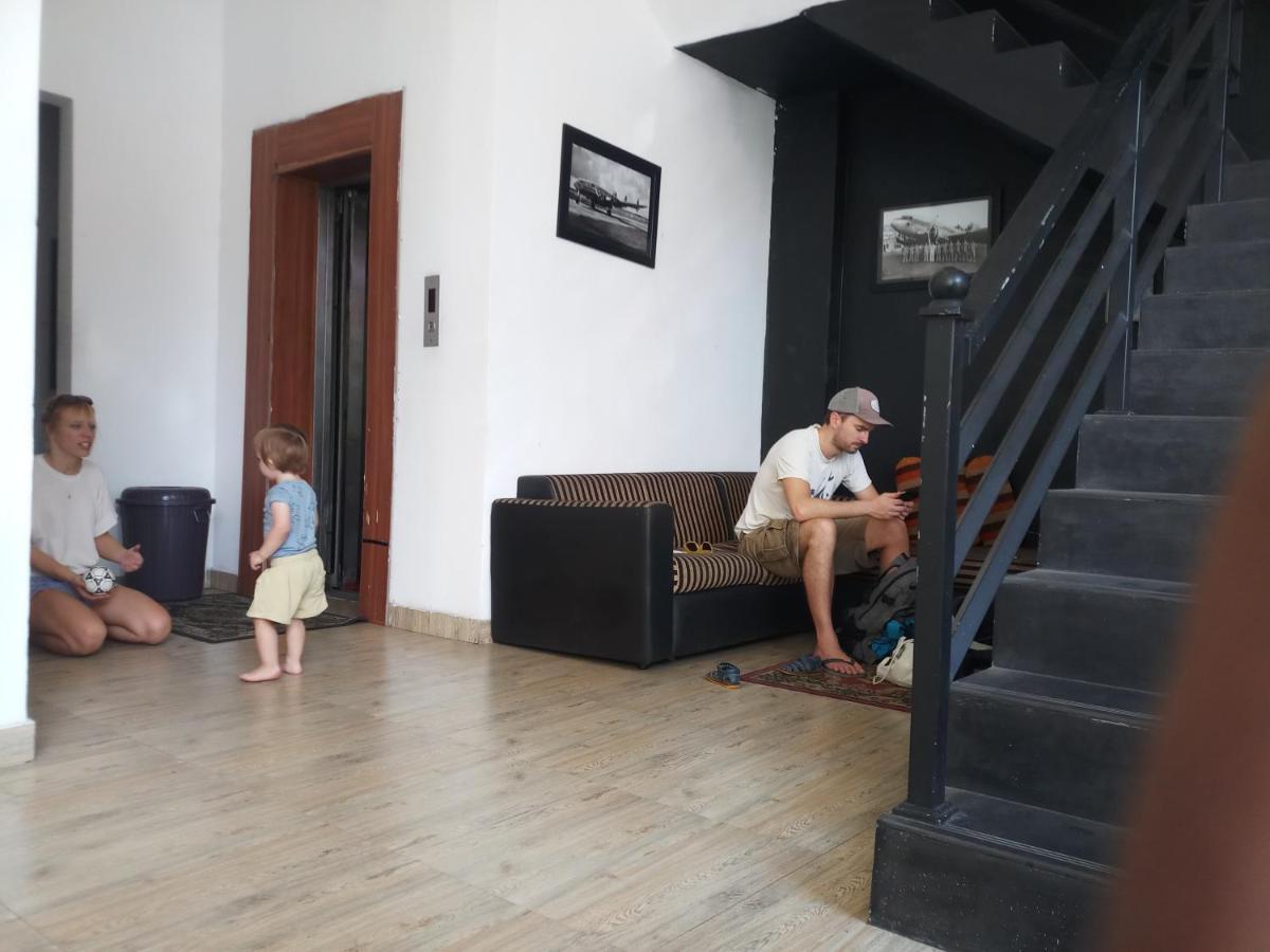 Kings Gate Airport Transit Hotel Katunayake Exterior photo