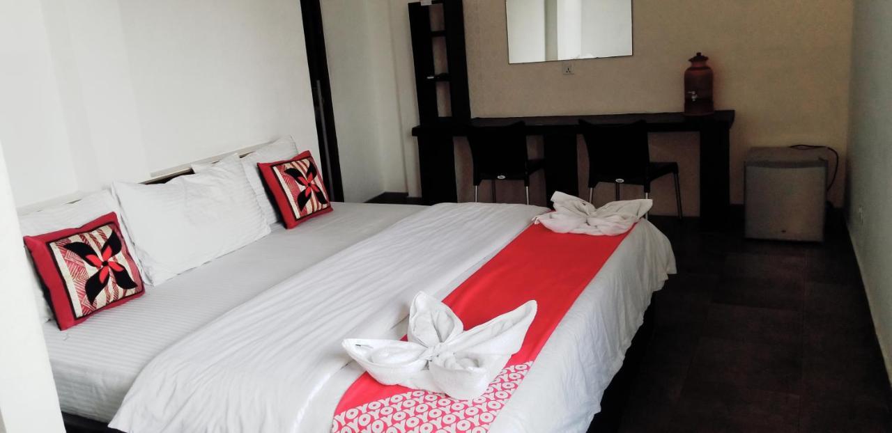 Kings Gate Airport Transit Hotel Katunayake Exterior photo
