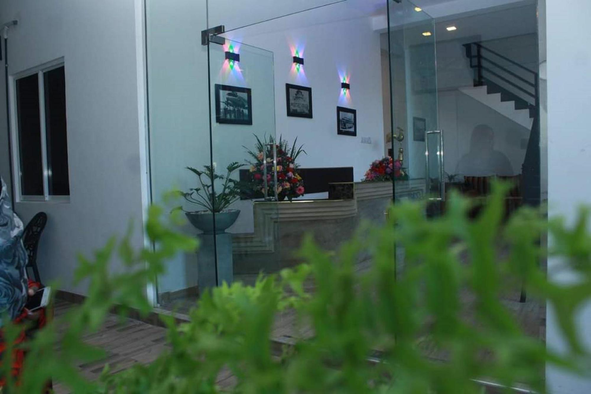 Kings Gate Airport Transit Hotel Katunayake Exterior photo